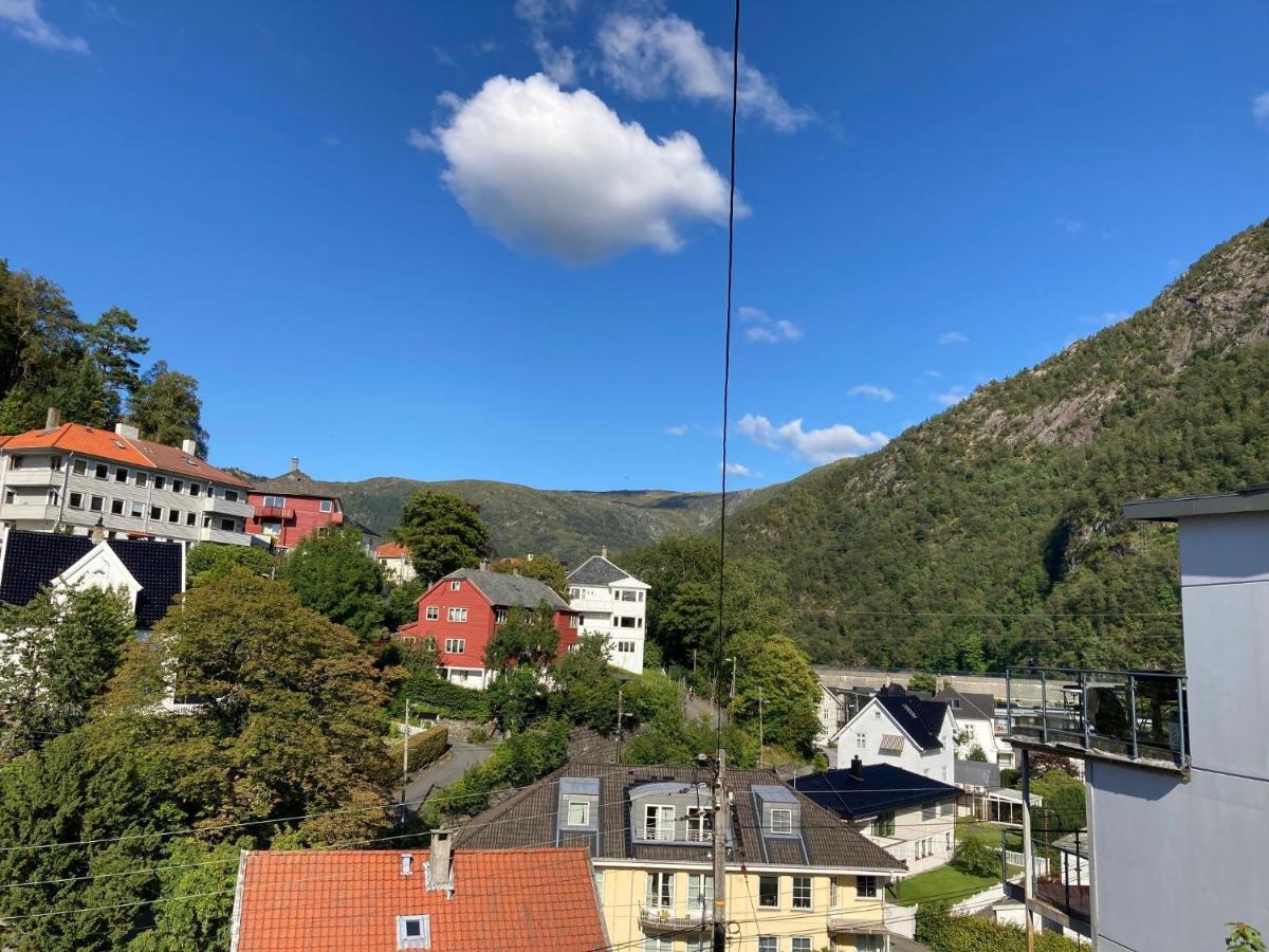 Kjellerleilighet - Naert Haukeland Sykehus. Bergen Exterior photo